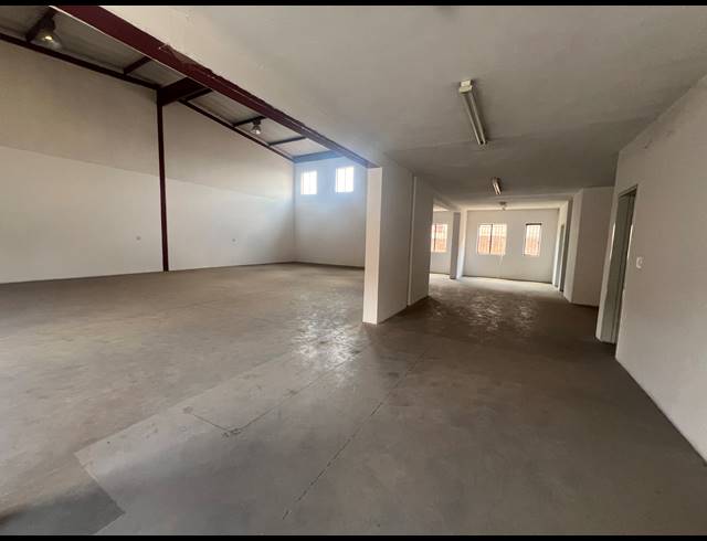 278M² WAREHOUSE TO LET IN KYA SANDS